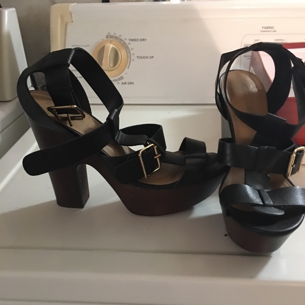 chunky sandal